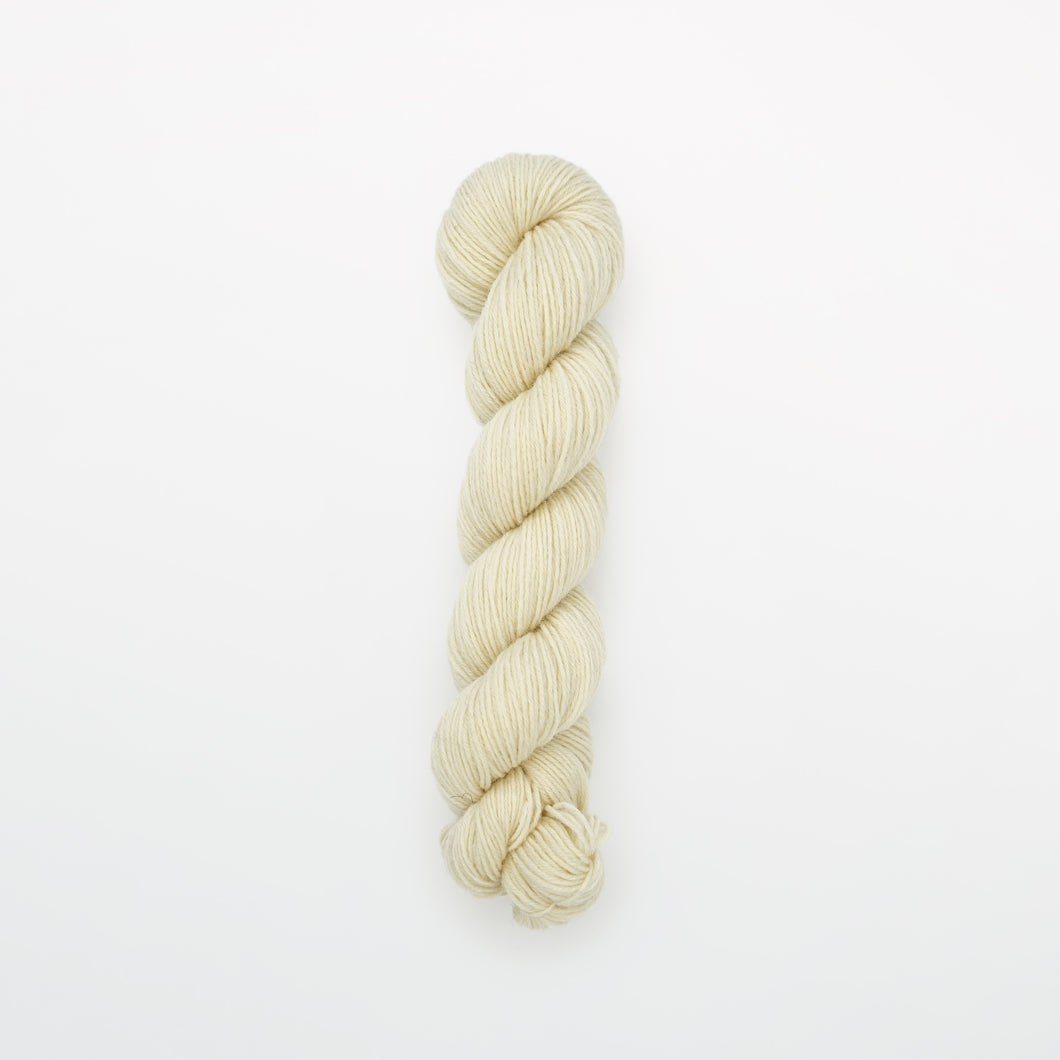 white fingering yarn, undyed yarn, non-superwash, 218 yards, bluefaced leicester wool