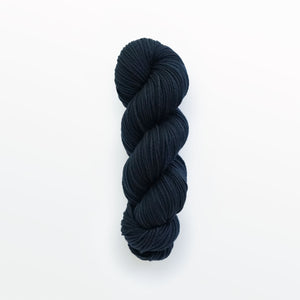 Denim worsted yarn, logwood, dark blue, naturally dyed yarn, non-superwash, 240 yards, Merino/Rambouillet cross wool