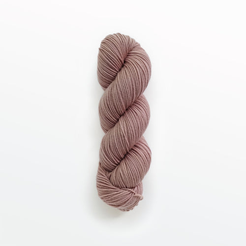 Rose quartz DK yarn, madder root, light pink, naturally dyed yarn, non-superwash, 260 yards, Merino/Rambouillet cross wool