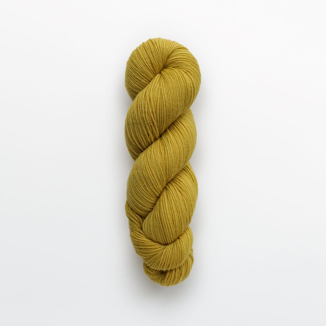 pineapple fingering yarn, orange osage, yellow, naturally dyed yarn, non-superwash, 450 yards, merino/rambouillet cross wool