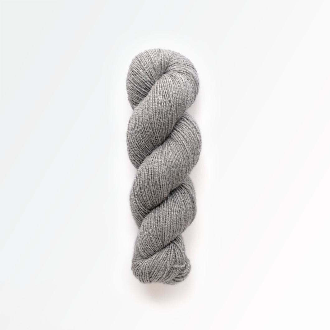 narwhal fingering yarn, acorns + iron, light gray, naturally dyed yarn, non-superwash, 450 yards, merino/rambouillet cross wool