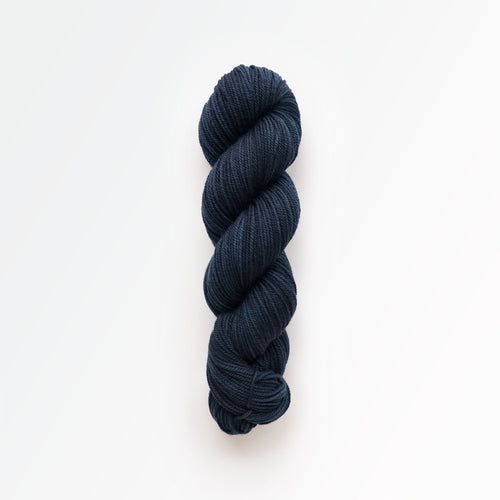 Light denim worsted yarn, logwood, dark blue, naturally dyed yarn, non-superwash, 240 yards, Merino/Rambouillet cross wool